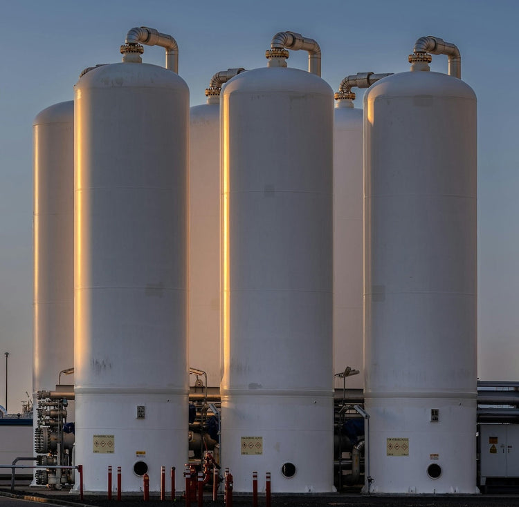 Polymer Components for LNG and Cryogenic Systems: Why Material Selection Matters